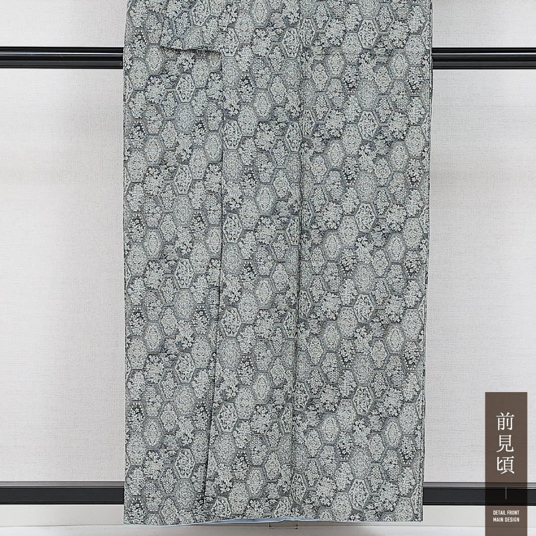 洗える着物 紬 袷 身丈156cm 裄丈62cm ポリエステル Sランク カジュアル 広衿 Mサイズ 亀甲 グレー系 RP 1223-14402