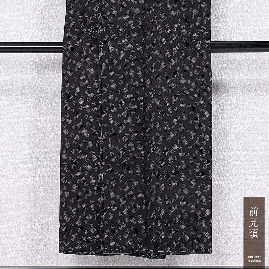 アンティーク 紬 袷 身丈145cm 裄丈61cm 正絹 Aランク バチ衿 XSサイズ 創作柄 黒系 RP 1223-11305