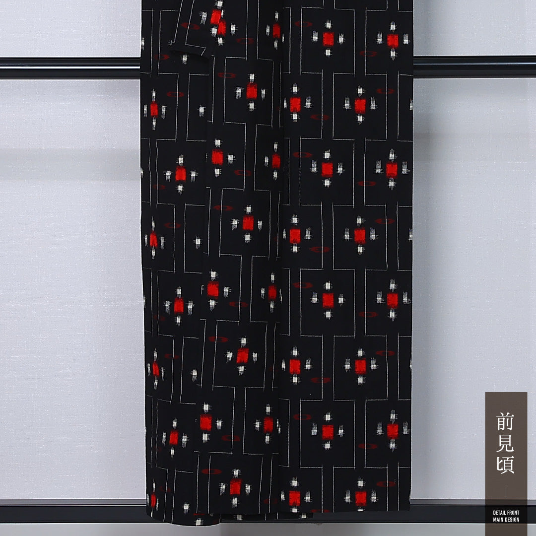 紬 単衣 身丈153cm 裄丈61cm 正絹 Sランク カジュアル バチ衿 Sサイズ 幾何学柄 黒系 RP 1223-12231