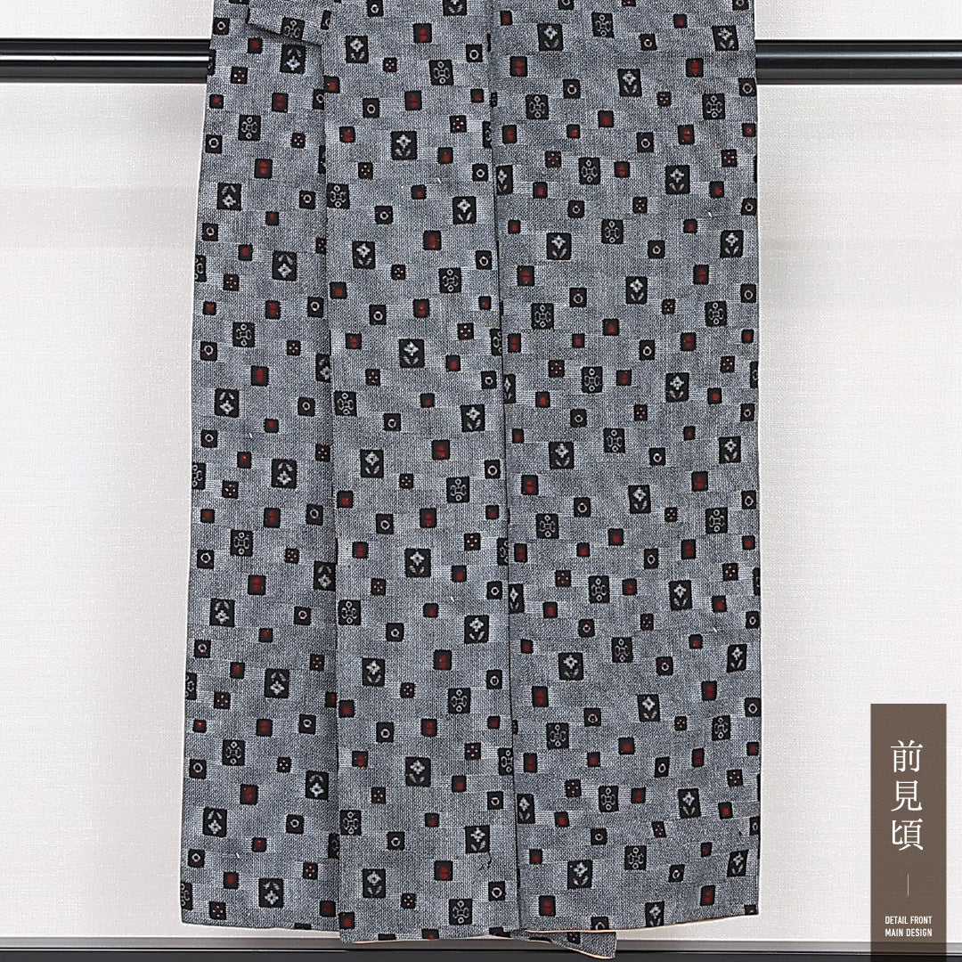 アンティーク 紬 袷 身丈143cm 裄丈62cm 正絹 Aランク バチ衿 XSサイズ 創作柄 グレー系 RP 1223-13220