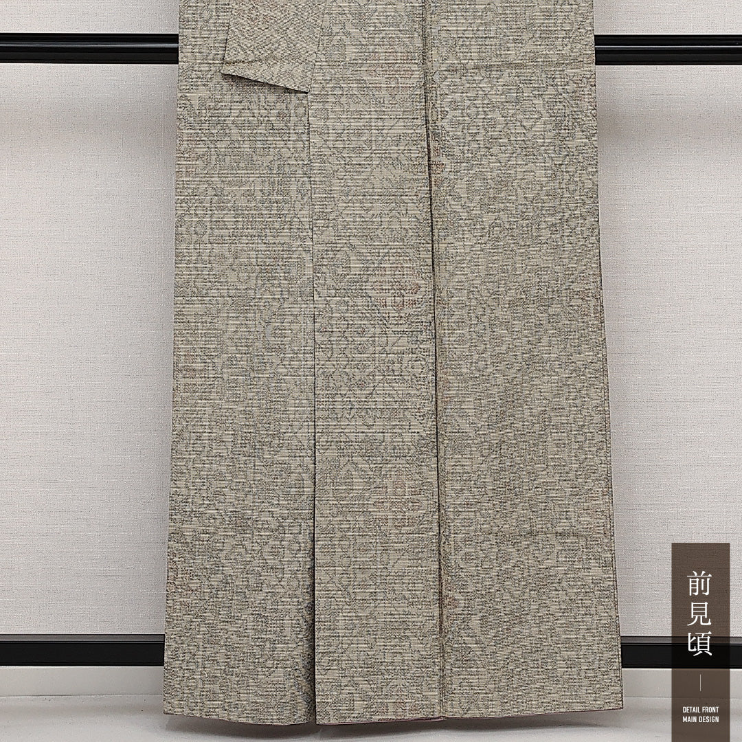 紬 袷 身丈158cm 裄丈62cm 正絹 Sランク カジュアル 広衿 Mサイズ アラベスク文様 クリーム系 RP 1223-14168