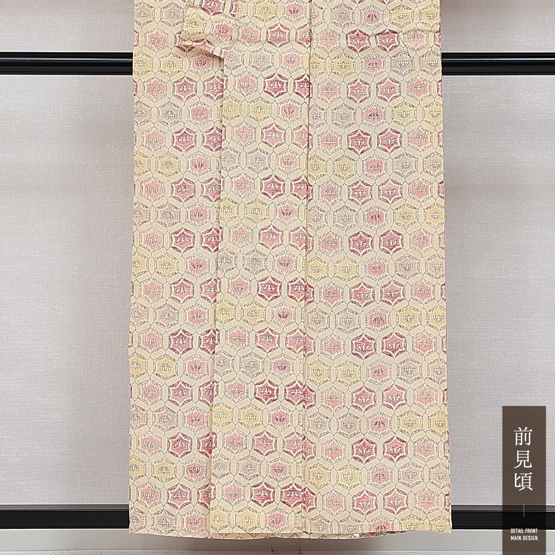 夏物 お召 (本塩沢) 夏物 身丈153cm 裄丈64cm 正絹 Sランク カジュアル バチ衿 Sサイズ 花菱亀甲 クリーム系 RP 1222-14493