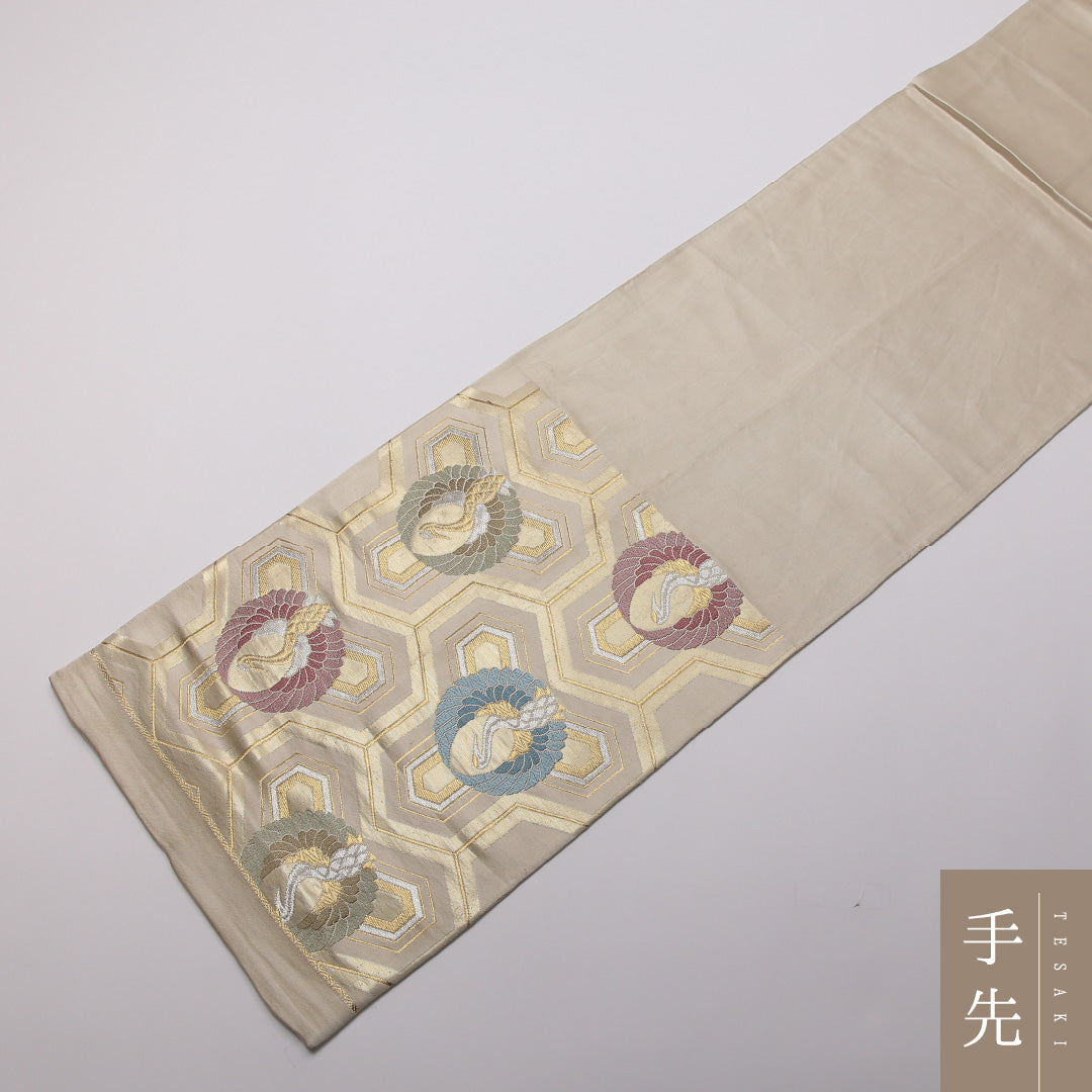 袋帯 帯丈406cm 正絹 六通 フォーマル 鶴の丸 毘沙門亀甲 吉祥文様 クリーム系 1243-01379