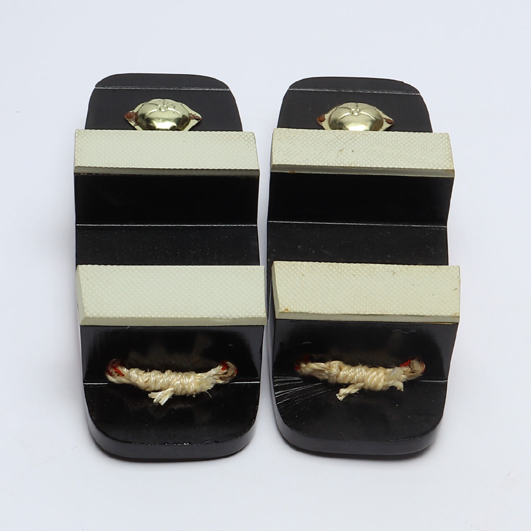 未使用品 夏物 下駄 カジュアル 木製 Aランク 和装小物 黒系 1244-00693
