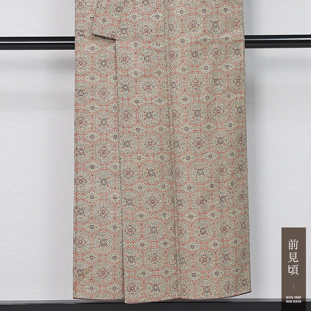 紬 身丈149cm 裄丈61.5cm Aランク XS 正絹 胴抜き バチ衿 オリエンタル 花菱亀甲 カジュアル ベージュ系 1216-12002