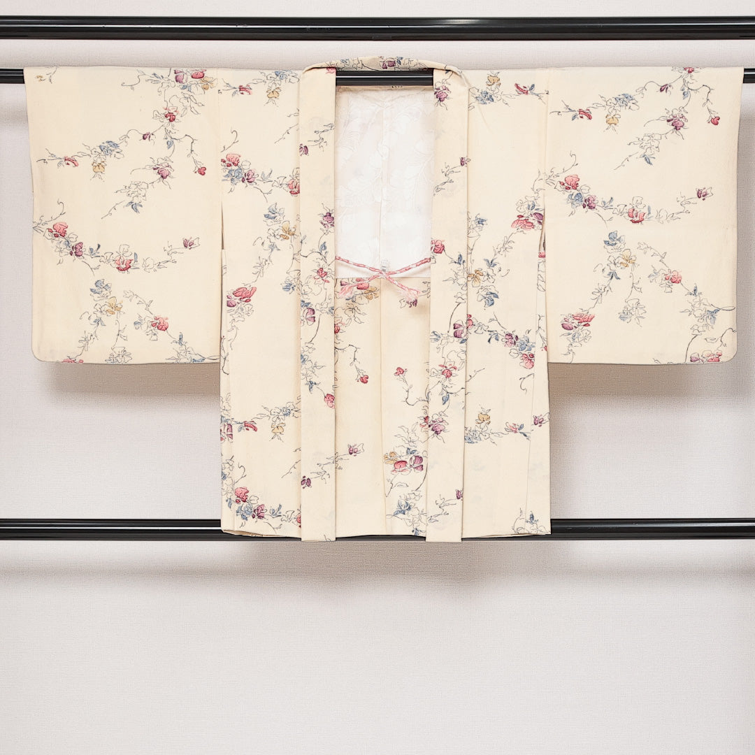 羽織 袷 身丈80cm 裄丈63cm 正絹 Sランク カジュアル Sサイズ 紐あり 花柄 クリーム系 RP 1232-13817