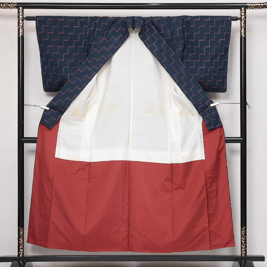 真綿紬 袷 身丈153cm 裄丈62cm 正絹 Aランク カジュアル 広衿 Sサイズ 幾何学柄 紺系 HP 1223-13965