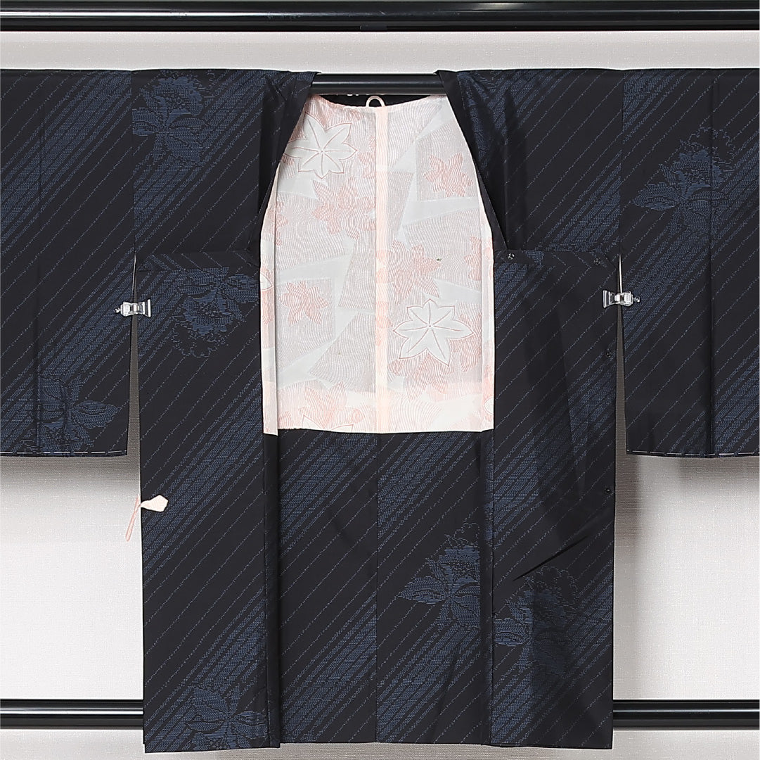 道行コート (大島紬) 袷 身丈83cm 裄丈63cm 正絹 Aランク インフォーマル Sサイズ ポケットあり 花柄 黒系 RP 1237-12715