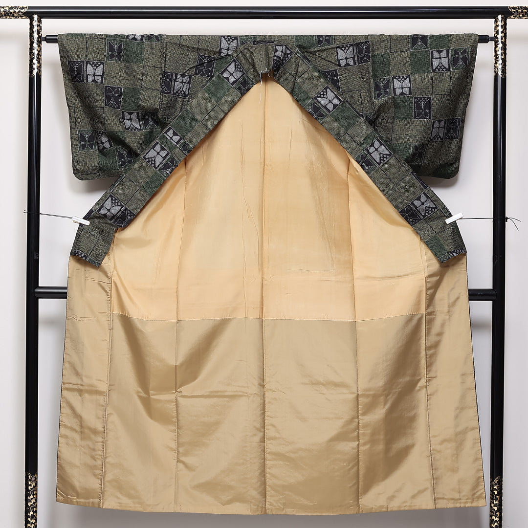 紬 袷 身丈152cm 裄丈64cm 正絹 Aランク カジュアル 広衿 Sサイズ 蝶 緑系 RP 1223-03860