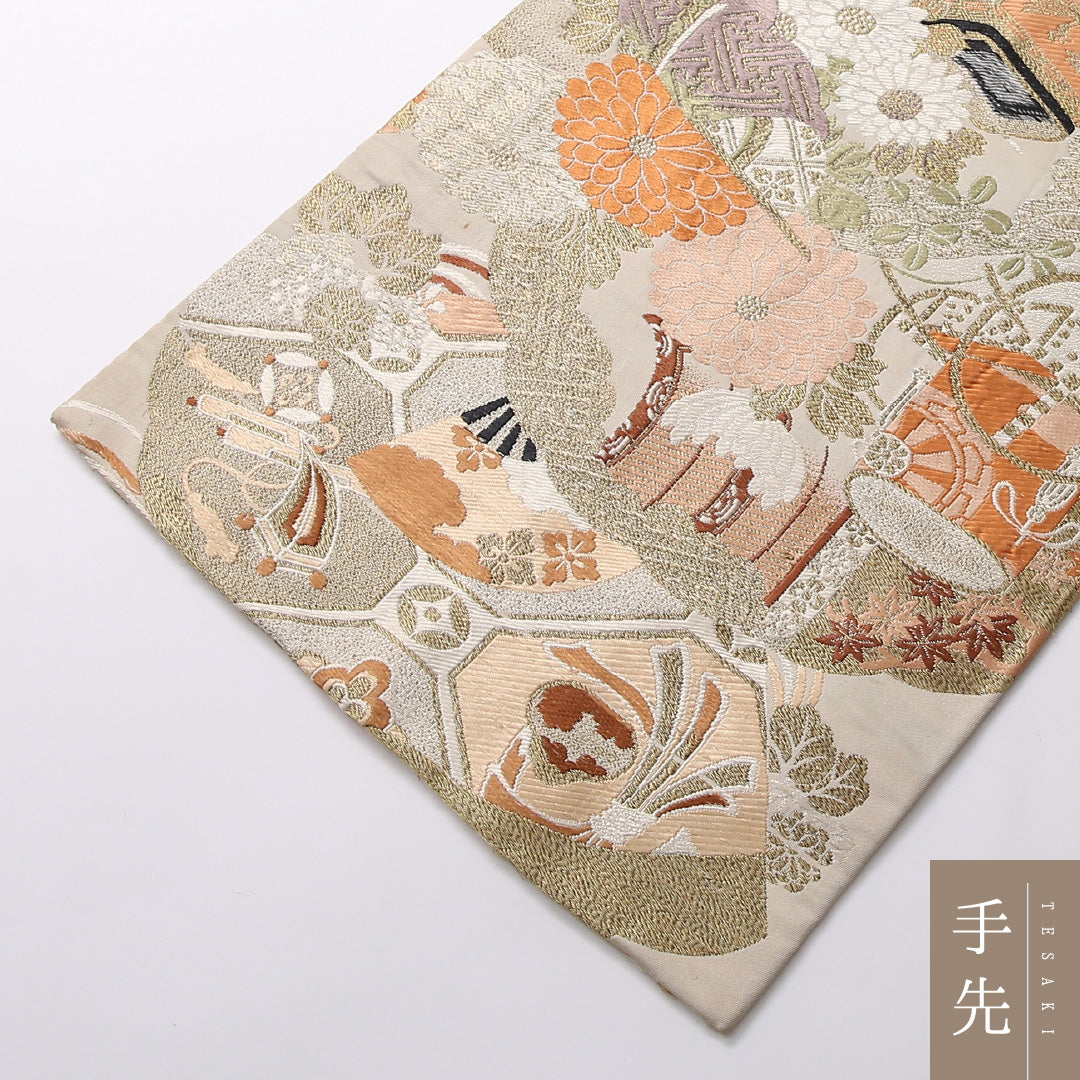 アンティーク 丸帯 帯丈376cm 全通 Aランク 正絹 吉祥文様 扇 古典的 華やか クリーム系 1223-01634