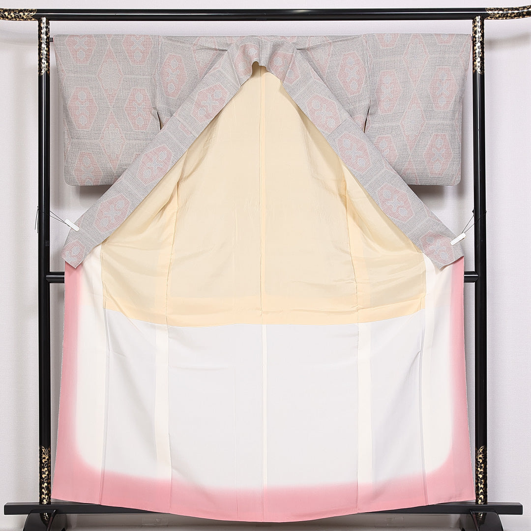 紬 身丈162cm 裄丈65.5cm Sランク 袷 正絹 広衿 亀甲 十字亀甲 1216-10117