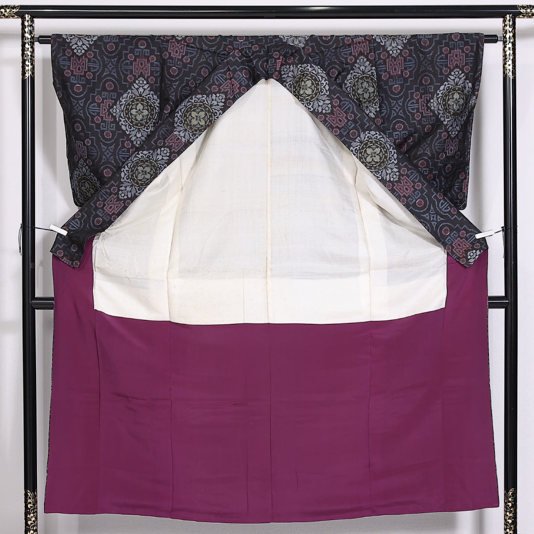 紬 袷 身丈150cm 裄62cm 正絹 アラベスク グレー系 Sランク 1216-01478