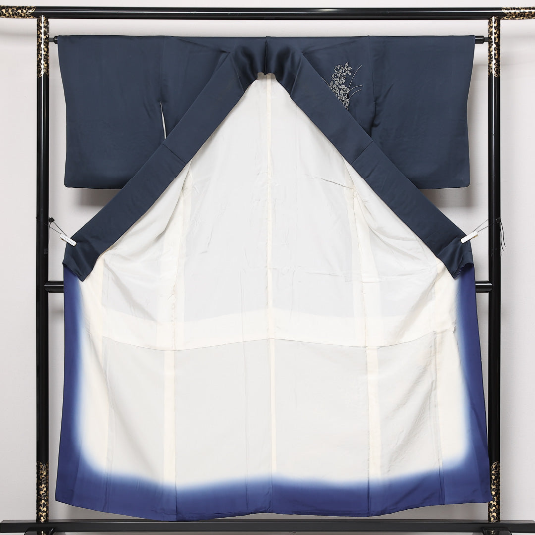 訪問着 袷 身丈148cm 裄丈61cm Aランク 正絹 広衿 XSサイズ セミフォーマル 蘇州刺繍 菊 上品 落ち着き 紺系 1212-13597