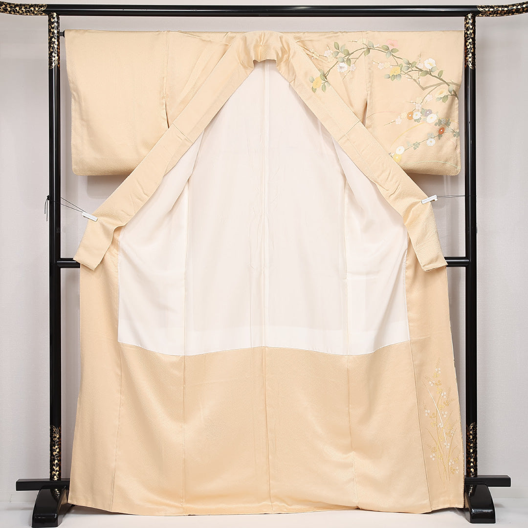 訪問着 袷 身丈169cm 裄丈63cm Sランク 正絹 XLサイズ セミフォーマル 蘇州刺繍 汕頭刺繍 吉祥文様 花柄 クリーム系 金系 上品 華やか 1212-13208