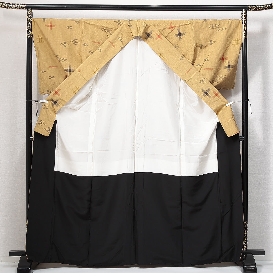 琉球絣の着物 袷 身丈167cm 裄丈69cm 正絹 Sランク カジュアル 広衿 XLサイズ トゥイグァー 黄系 PO 1223-14898