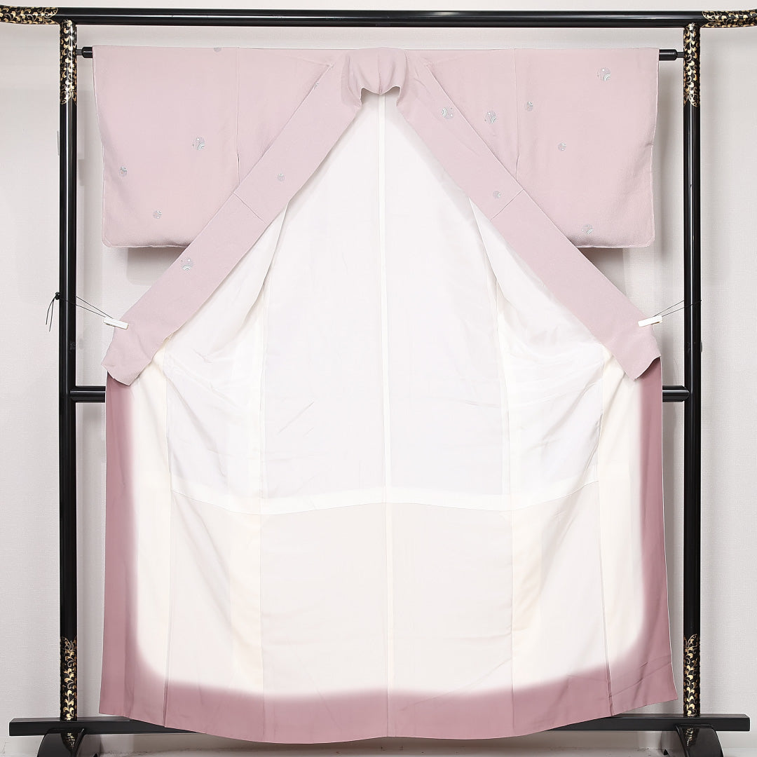 未使用品 小紋 袷 身丈161cm 裄丈64cm 正絹 Sランク インフォーマル 広衿 Lサイズ 金彩 しつけ糸 毬 ピンク系 RP 1221-13149