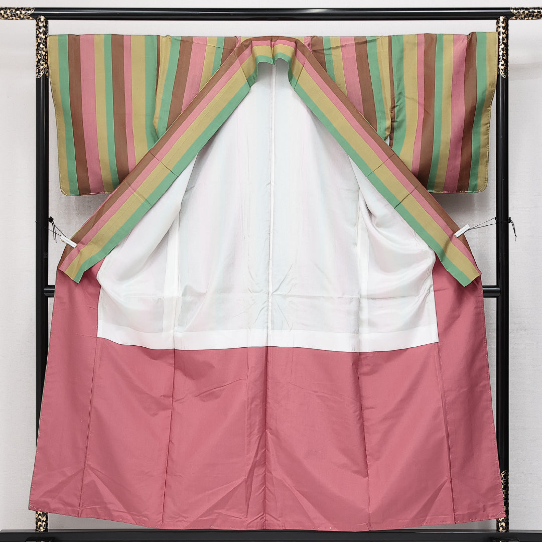 未使用品 紬 袷 身丈155cm 裄丈68cm 正絹 Sランク カジュアル 広衿 Mサイズ しつけ糸 創作柄 多色系 M4 1223-14261