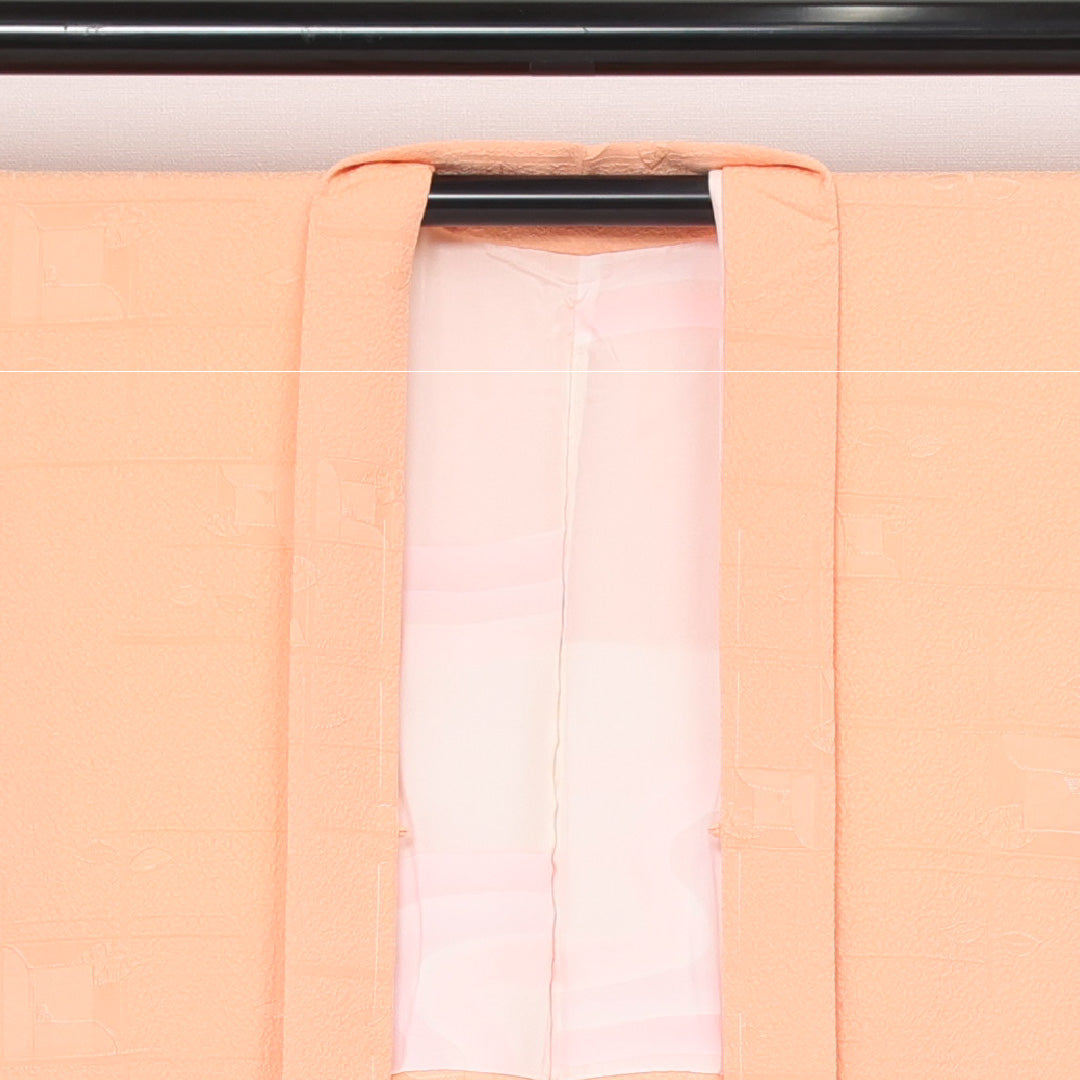 未使用品 羽織 袷 身丈83cm 裄丈64cm 正絹 Nランク 一つ紋 (剣片喰) 紋意匠 (創作柄) セミフォーマル Mサイズ ふくれ織 しつけ糸 クリーム系 RP 1232-13795