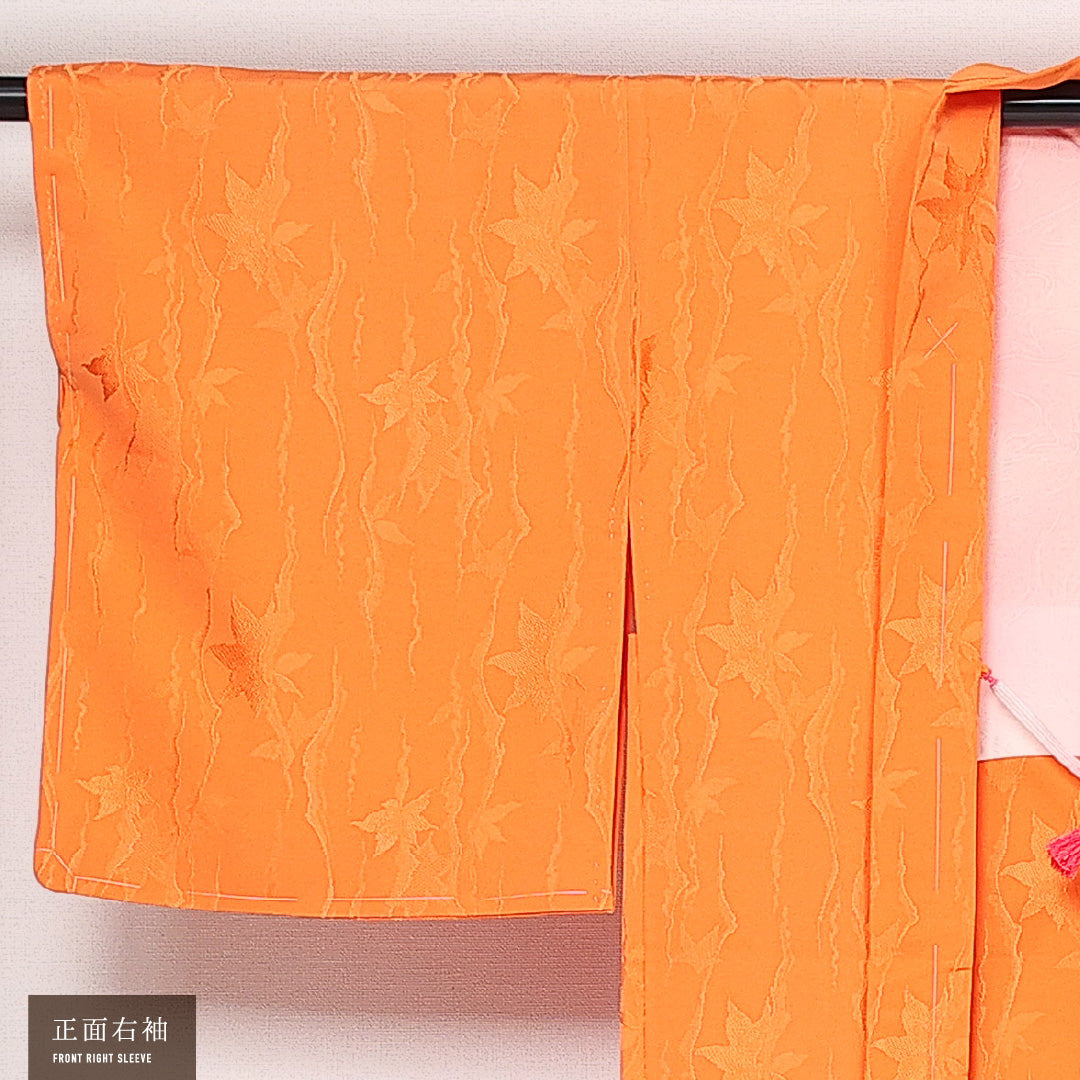 未使用品 洗える着物 羽織 袷 身丈77cm 裄丈63cm ポリエステル Nランク 紋意匠 (紅葉) カジュアル Sサイズ 紐あり しつけ糸 朱系 RP 1232-13688