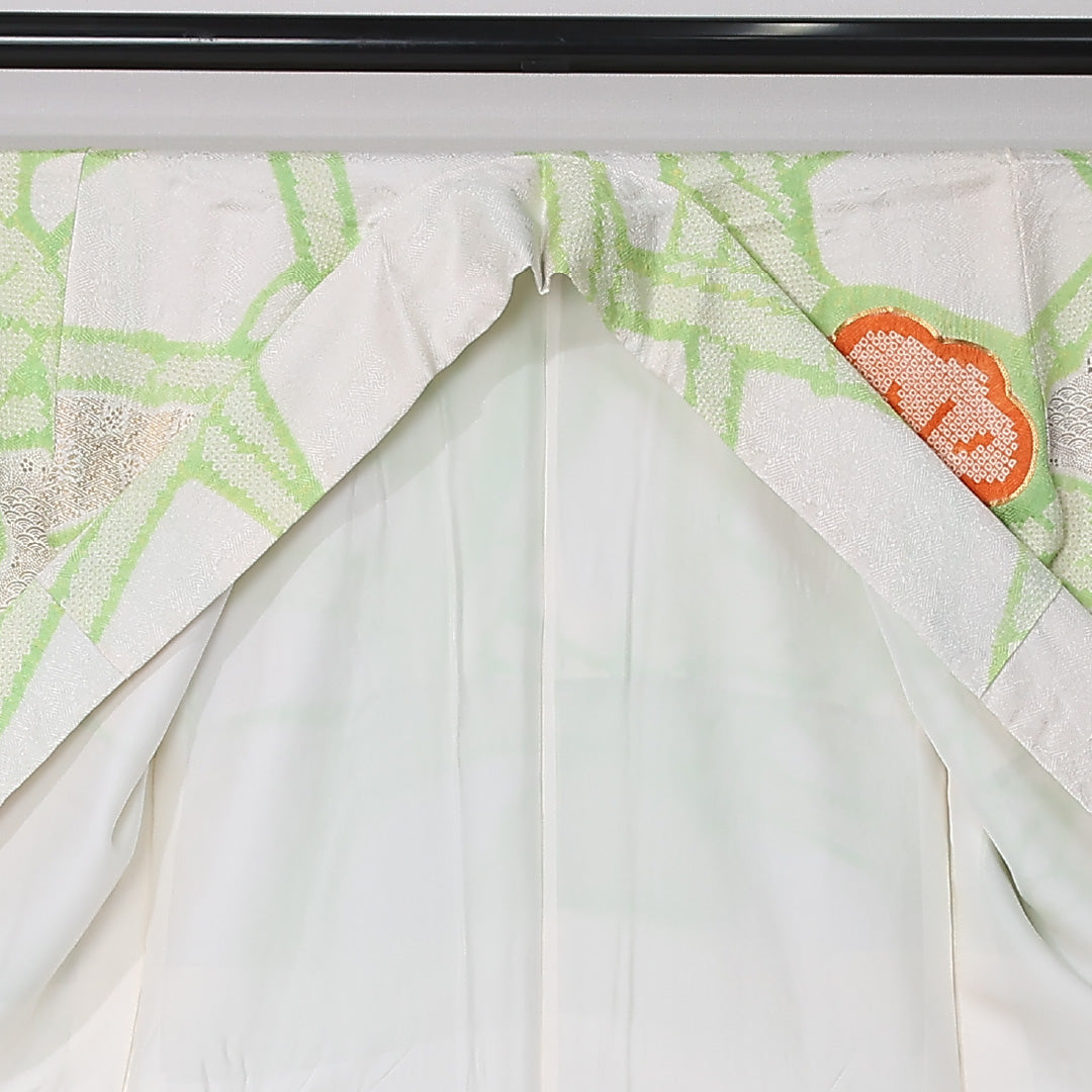 振袖 （総絞り） 身丈161cm 裄丈64cm Sランク 正絹 袷 広衿 L 金駒刺繍 吉祥文様 松 フォーマル 古典的 爽やか クリーム系 1213-F0498