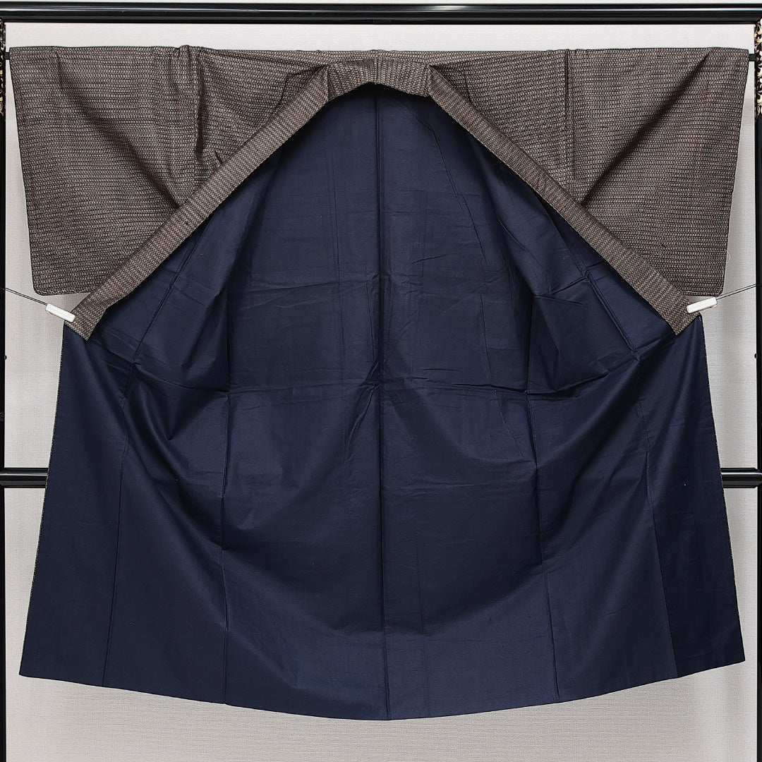 アンサンブル 男着物 (大島紬) 袷 身丈128cm 裄丈66cm 正絹 Aランク インフォーマル 棒衿 XSサイズ 泥染め 有馬 茶系 RP 1224-14534