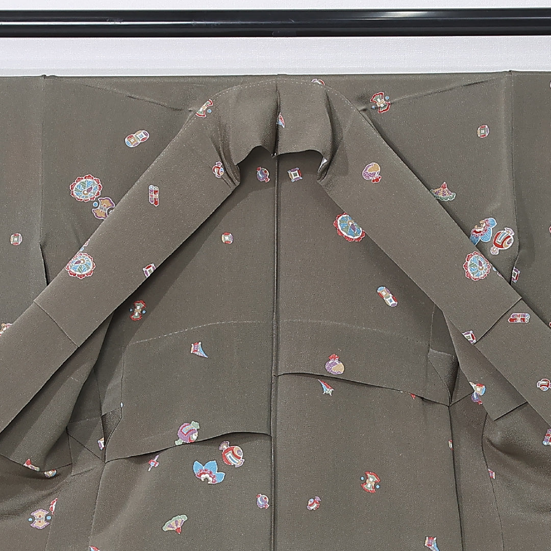 小紋 身丈150cm 裄丈63cm Aランク S 正絹 単衣 広衿 織り出し 金駒刺繍 宝尽くし カジュアル 緑系 1215-12307