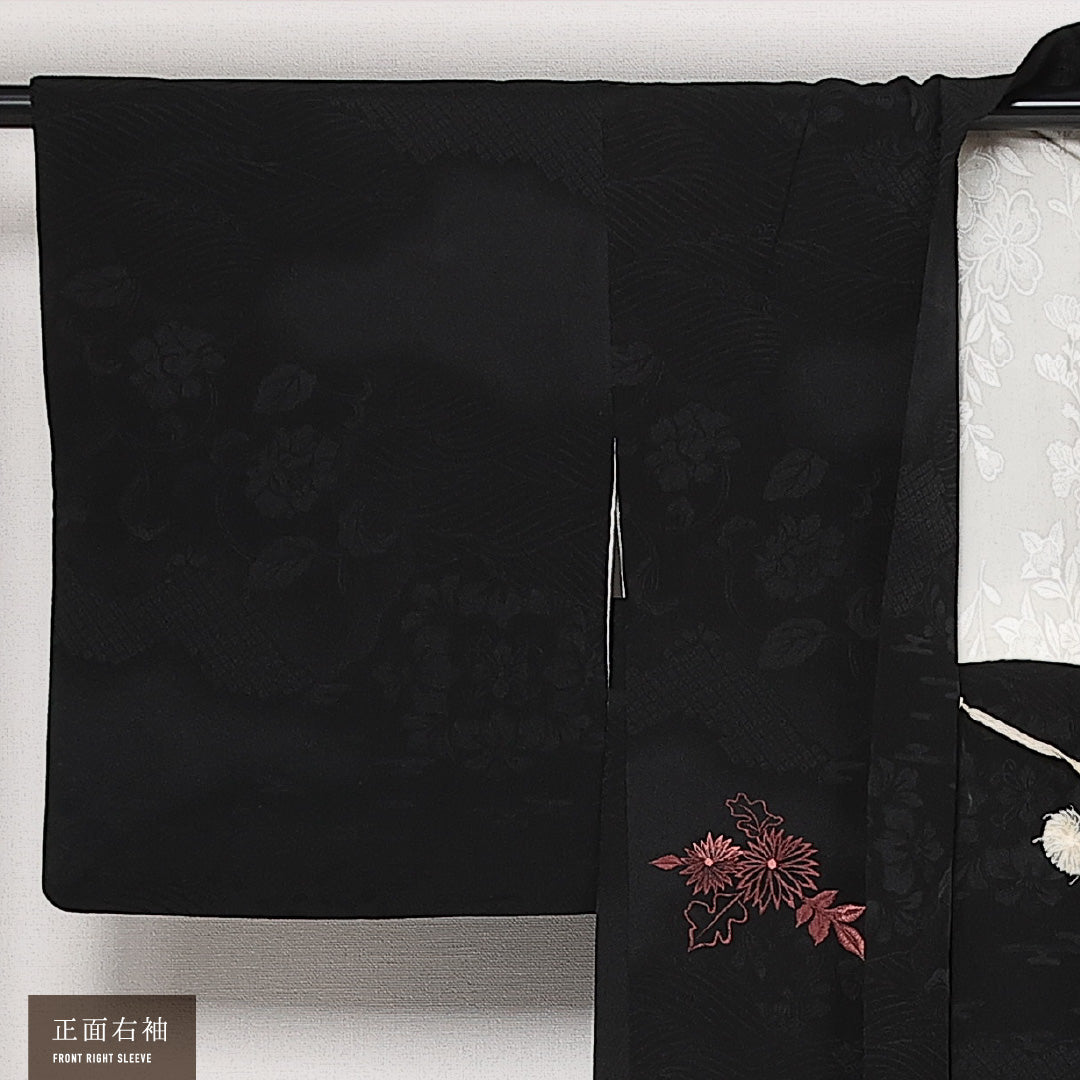 黒羽織 袷 身丈775cm 裄丈64cm 正絹 Aランク インフォーマル Mサイズ 刺繍 紐あり 菊 黒系 RP 1233-13744