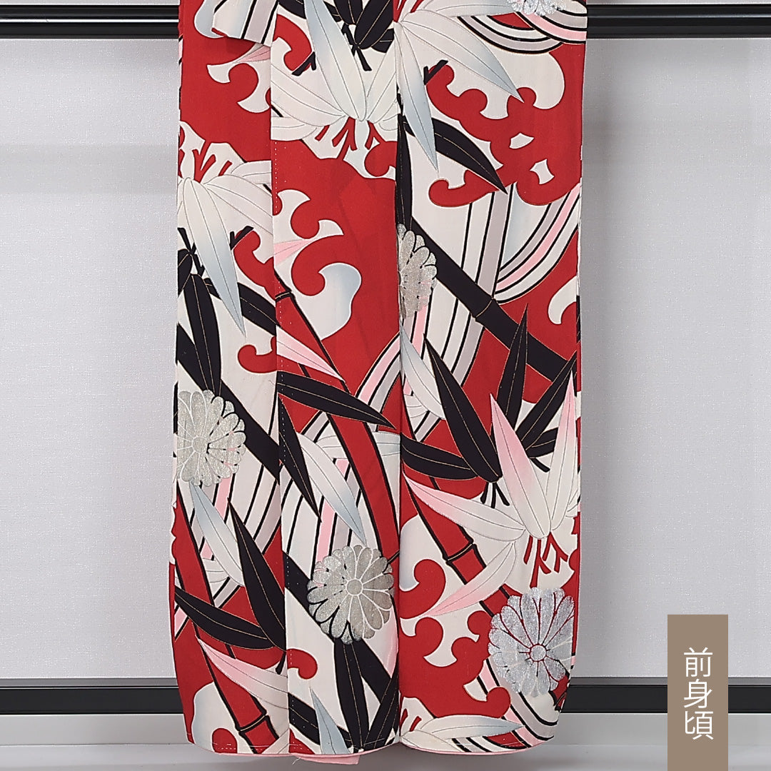 アンティーク 小振袖 袷 身丈156cm 裄丈62cm 正絹 Aランク バチ衿 Mサイズ 菊 竹 赤系 RP 1216-06763