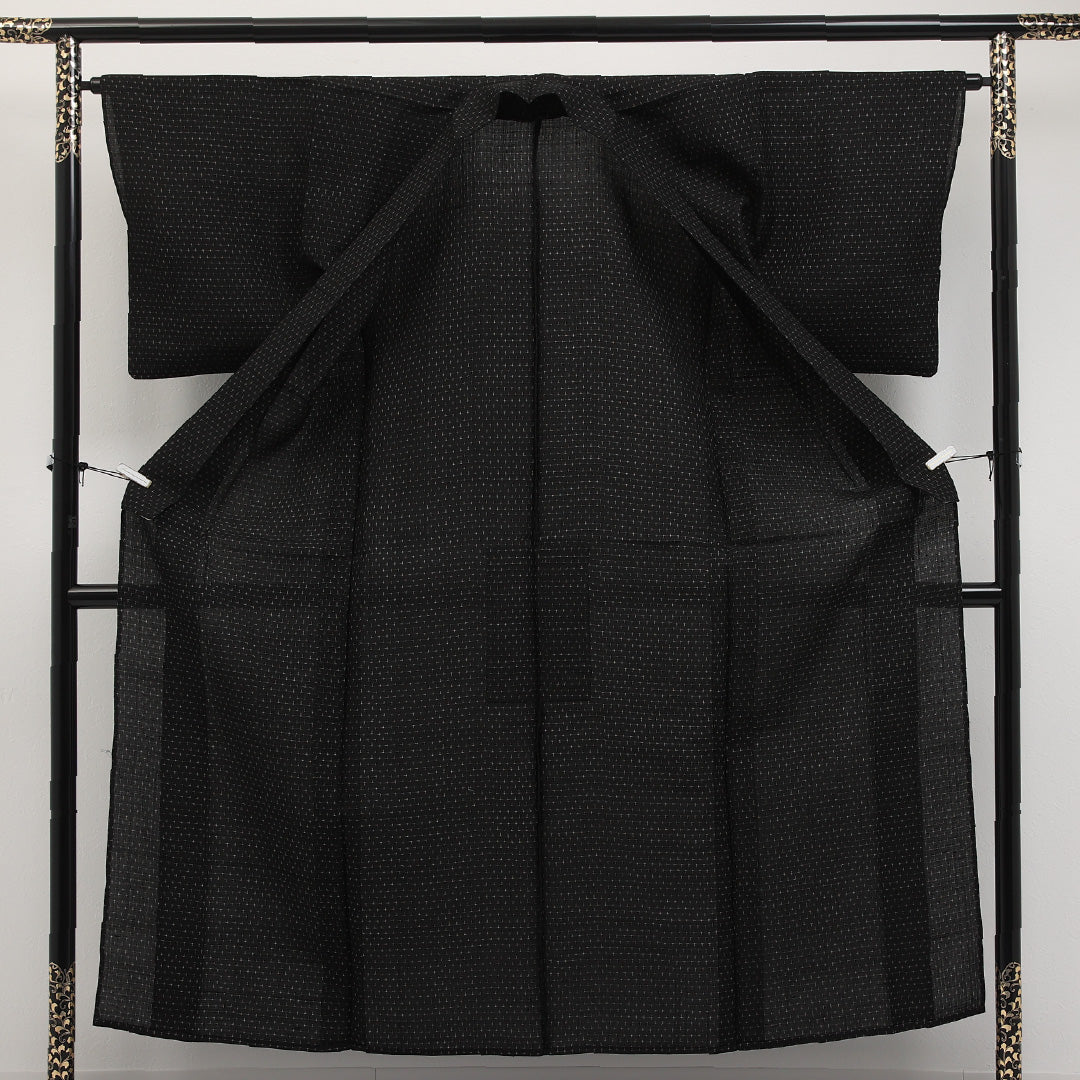 紬 単衣 身丈150cm 裄丈64cm 正絹 Sランク カジュアル バチ衿 Mサイズ 十字絣 黒系 RP 1223-17301