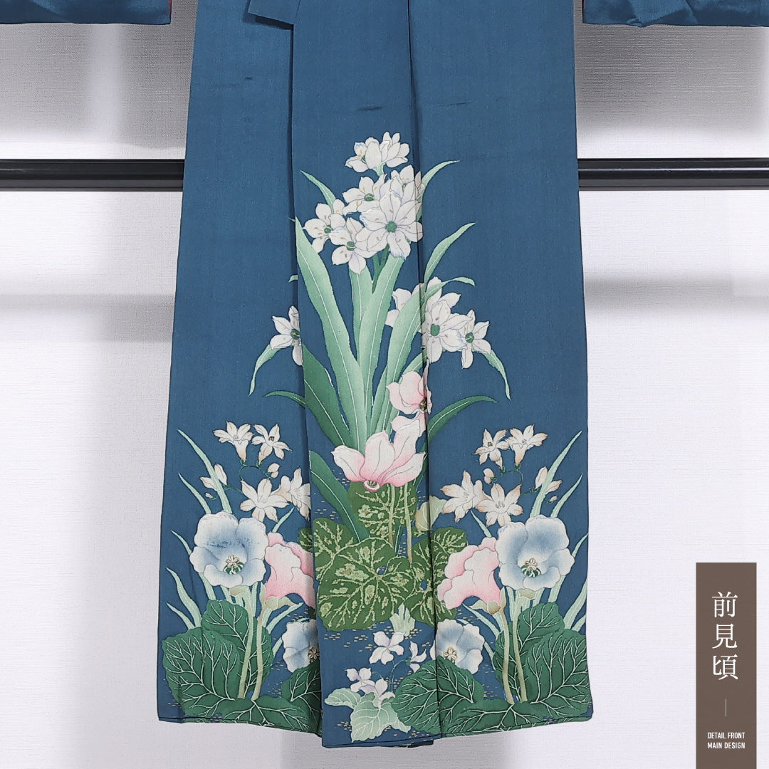 アンティーク 黒留袖 袷 身丈140cm 裄丈61cm 正絹 Dランク 三つ紋 (揚羽蝶) バチ衿 XSサイズ 刺繍 百合 青系 RP 1213-06685