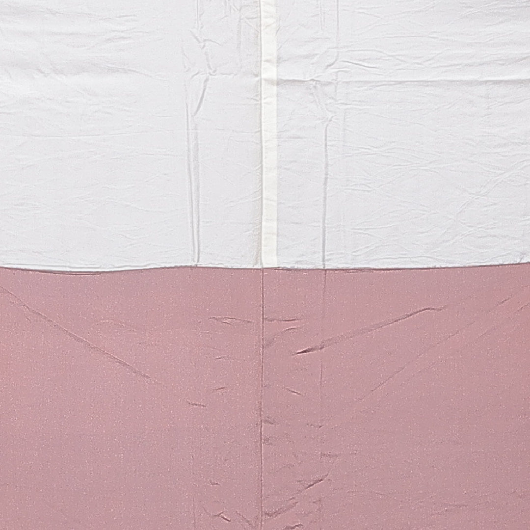 色無地 袷 身丈157cm 裄丈63cm 正絹 Bランク Mサイズ バチ衿 一つ紋（三つ割桔梗） セミフォーマル 紋意匠 創作柄 織り出し ピンク系 1214-15648