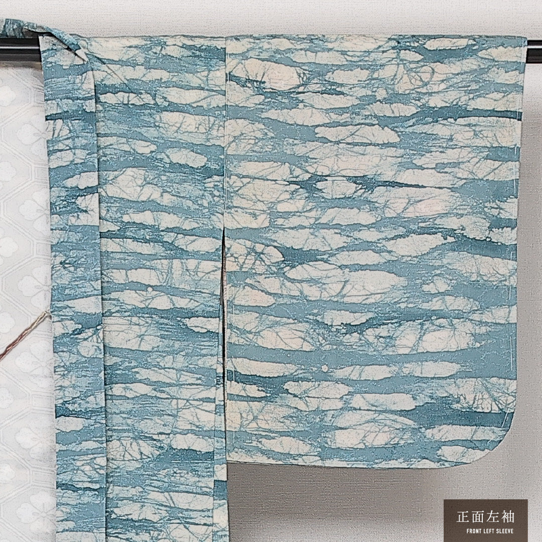 洗える着物 羽織 袷 身丈80cm 裄丈62cm ポリエステル Aランク カジュアル Sサイズ しつけ糸 創作柄 水色系 HP 1232-13875