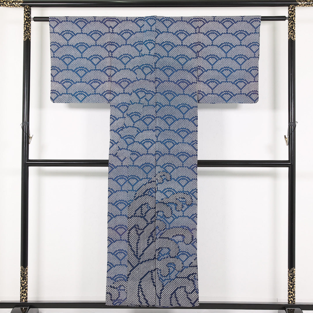洗える着物 付下げ 単衣 身丈153cm 裄丈62cm ポリエステル Sランク 踊り用 バチ衿 Mサイズ 青海波 荒磯 青系 RP 1218-17433