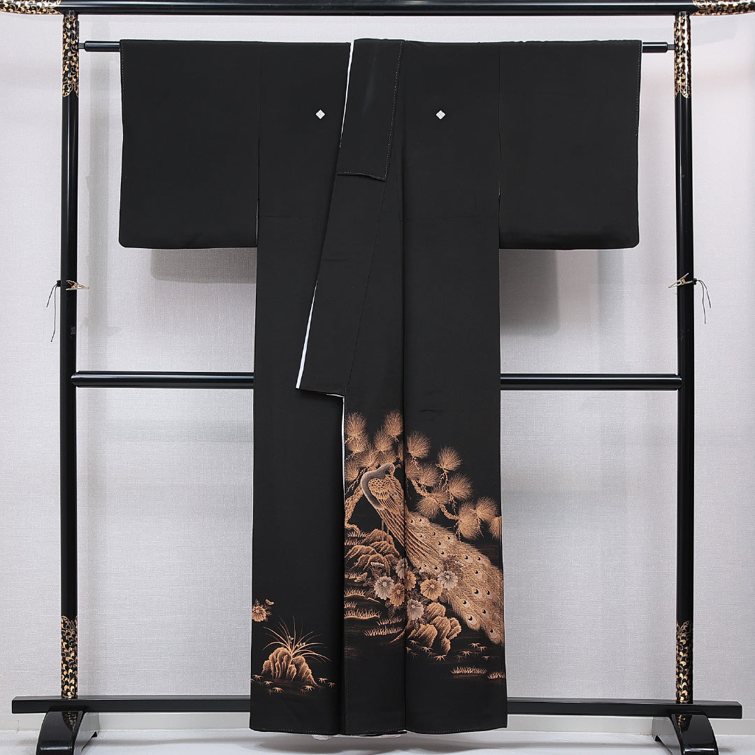 黒留袖 袷 身丈157cm 裄丈62cm 正絹 Cランク 五つ紋 (四ツ目菱) フォーマル 広衿 Mサイズ 比翼 雉 松 黒系 LP 1213-07028