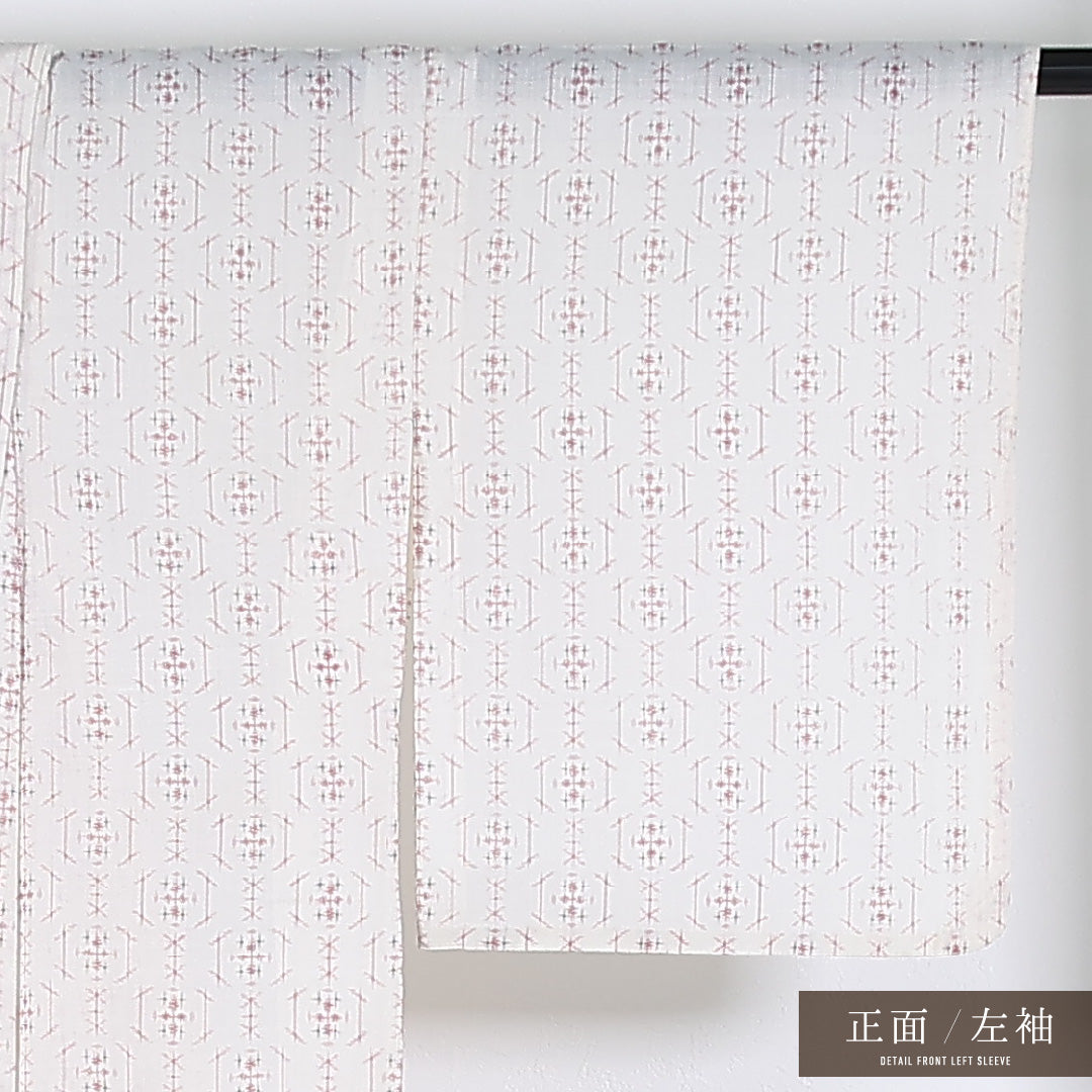 夏物 洗える着物 麻の紬 身丈153cm 裄丈62cm 麻 Cランク カジュアル バチ衿 XSサイズ 亀甲絣 クリーム系 RP 1223-17375