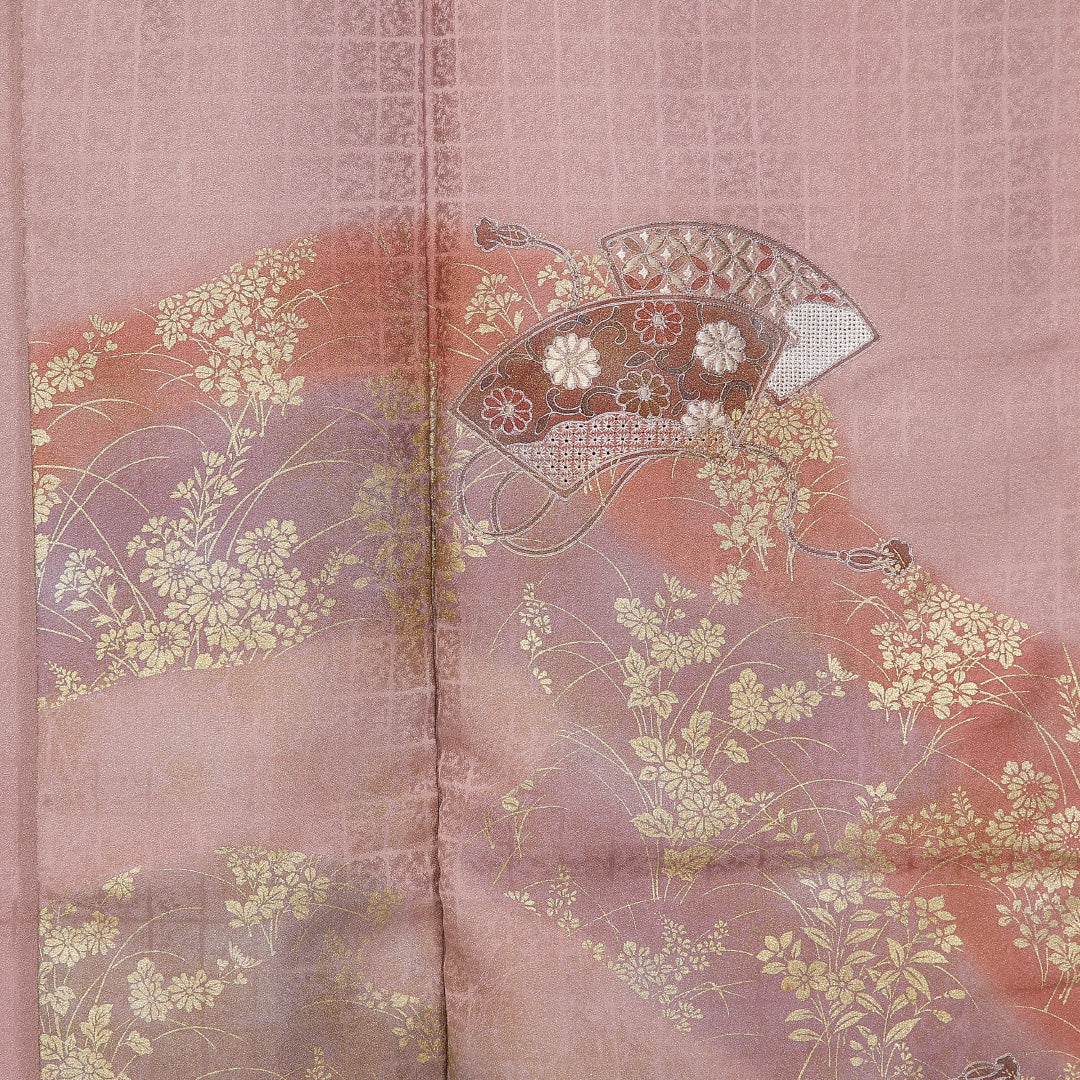 訪問着 袷 身丈161cm 裄丈64cm 正絹 Sランク セミフォーマル 広衿 Lサイズ 金彩 蘇州刺繍 汕頭刺繍 扇 菊 ピンク系 RP 1217-04757