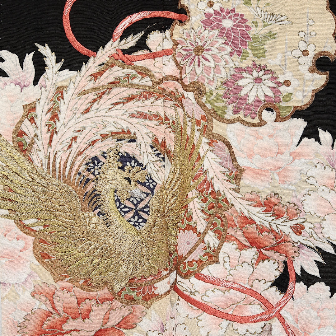 黒留袖 五つ紋 丸に三つ柏 身丈149cm 裄丈62cm Aランク 正絹 袷 比翼 広衿 XS 刺繍 鏡裏鳳凰文 牡丹 フォーマル 芸術的 華やか 黒系 1211-F0604