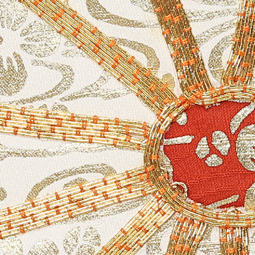 振袖 身丈154cm 裄丈64.5cm Sランク 正絹 袷 広衿 S 金駒刺繍 菊 フォーマル 古典的 鮮やか 朱系 1213-F0455
