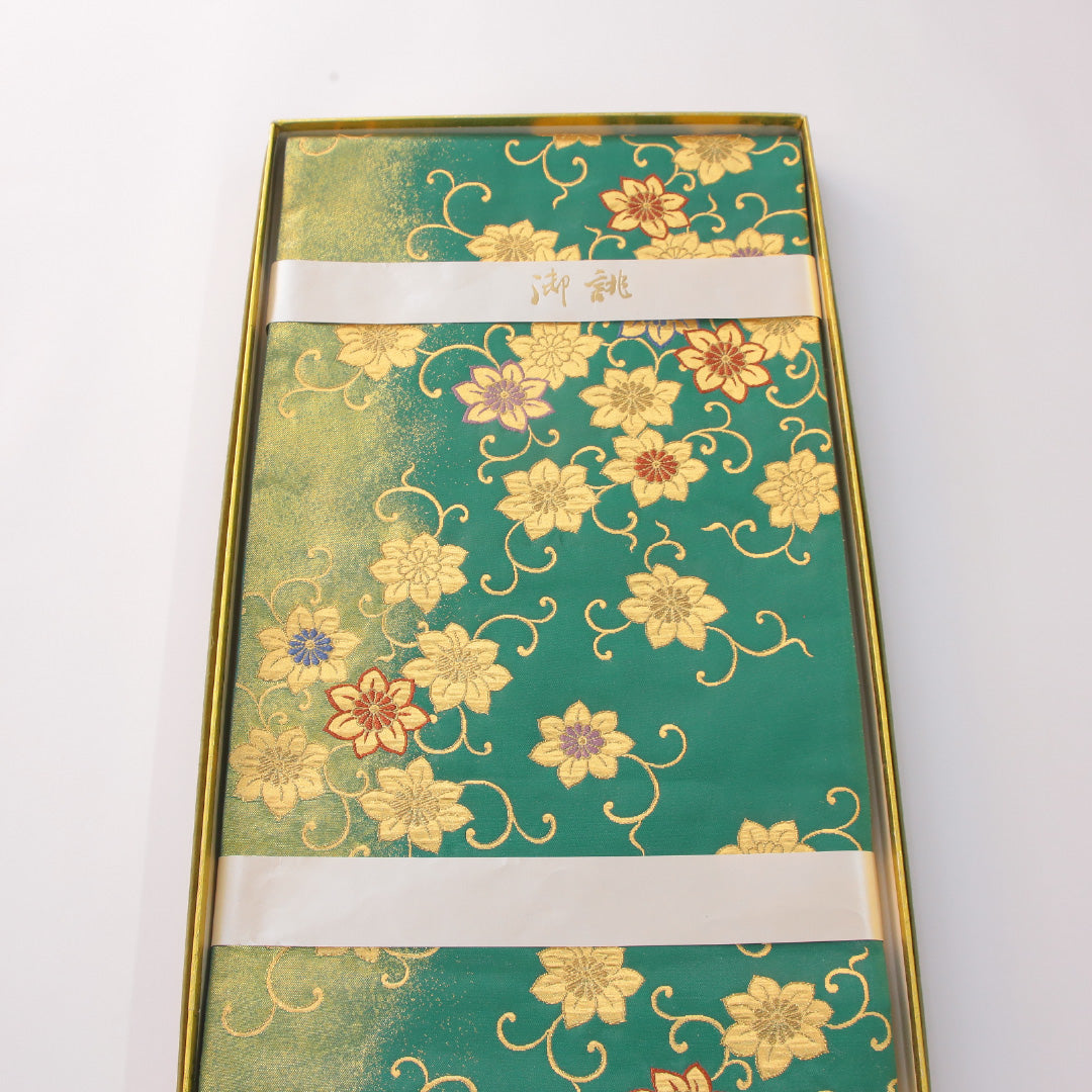 未使用品 袋帯 帯丈440cm 正絹 六通 セミフォーマル 唐草華文 緑系 金系 1243-02309