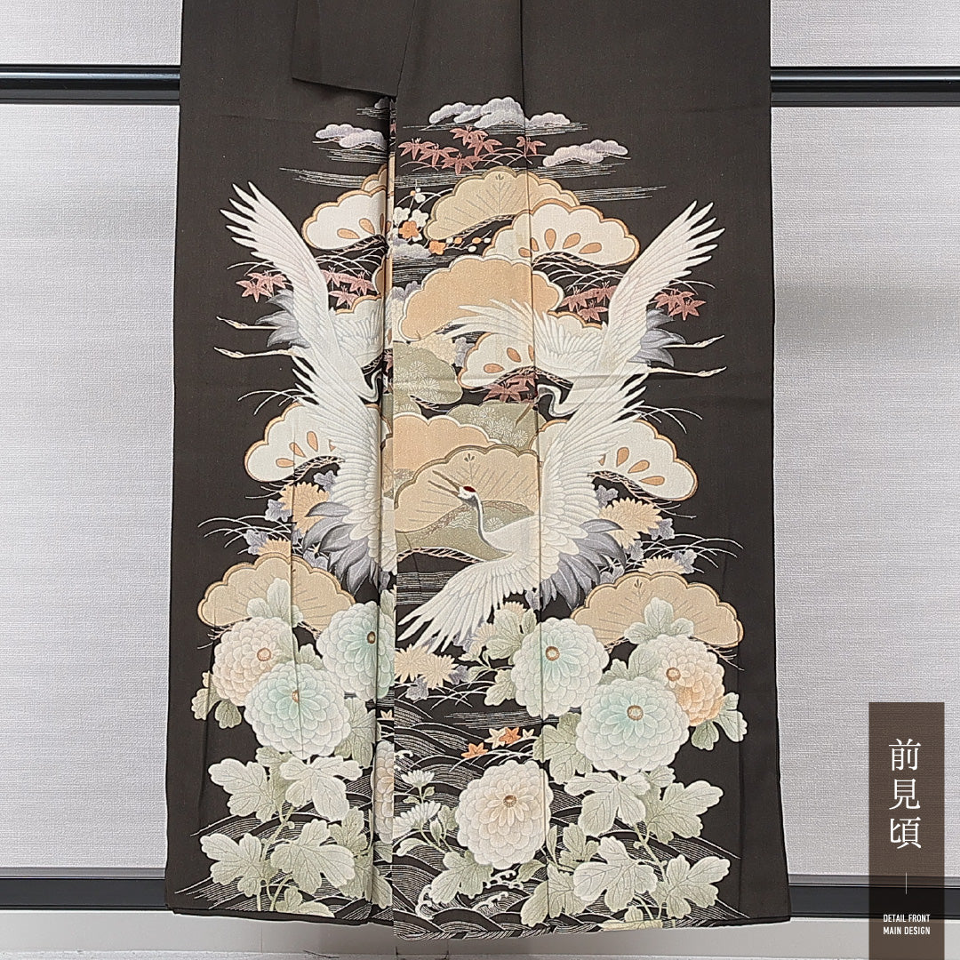 アンティーク 黒留袖 袷 身丈154cm 裄丈62cm 正絹 Bランク 五つ紋 (三つ割り桔梗) 広衿 Sサイズ 松鶴 黒系 RP 1213-07080