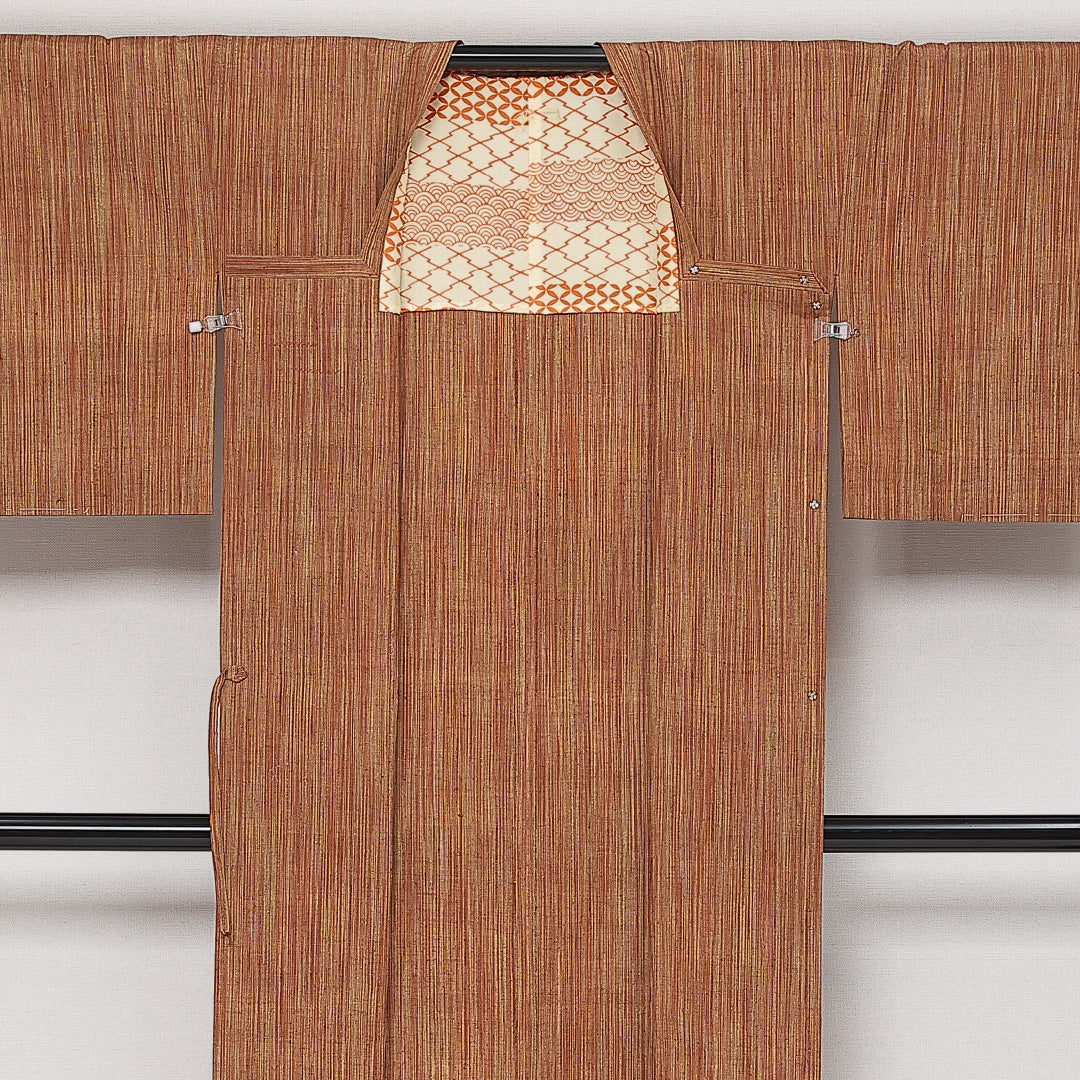 未使用品 道行コート 袷 身丈129cm 裄丈66cm 正絹 Nランク セミフォーマル Mサイズ 紐あり ポケットあり しつけ糸 茶系 RP 1237-13844