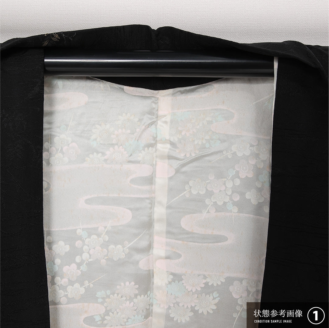 黒羽織 袷 身丈78cm 裄丈64cm 正絹 Aランク 一つ紋 (五三桐) セミフォーマル Mサイズ 漆糸 紐あり 黒系 HP 1233-13702