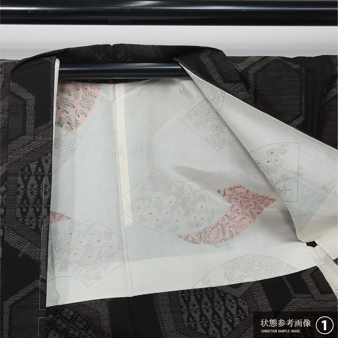 羽織 (大島紬) 袷 身丈80cm 裄丈64cm 正絹 Aランク インフォーマル Mサイズ 緯総絣 亀甲 茶系 RP 1232-12111