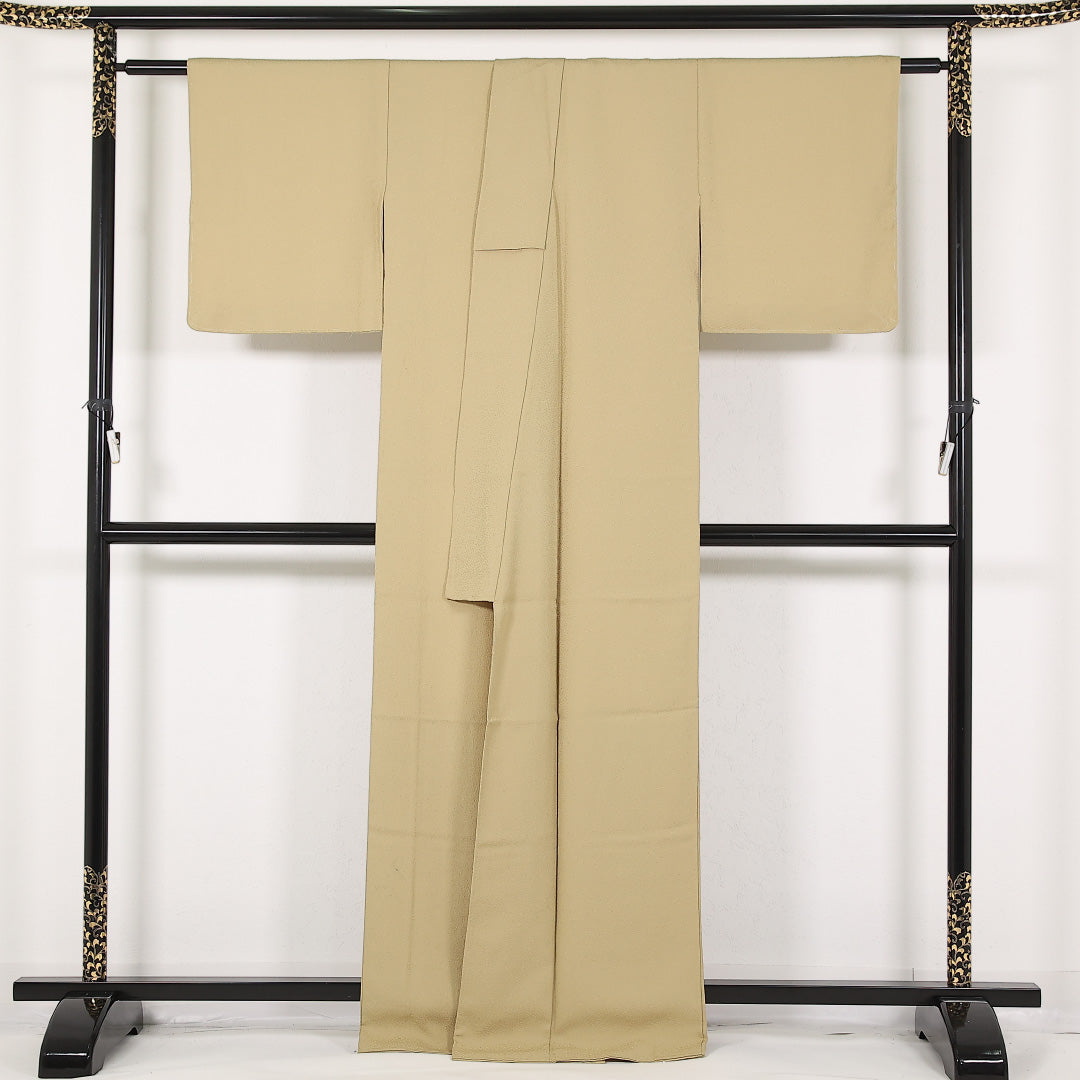 洗える着物 色無地 袷 身丈163cm 裄丈63cm ポリエステル Sランク インフォーマル 広衿 Mサイズ クリーム系 RP 1219-17424