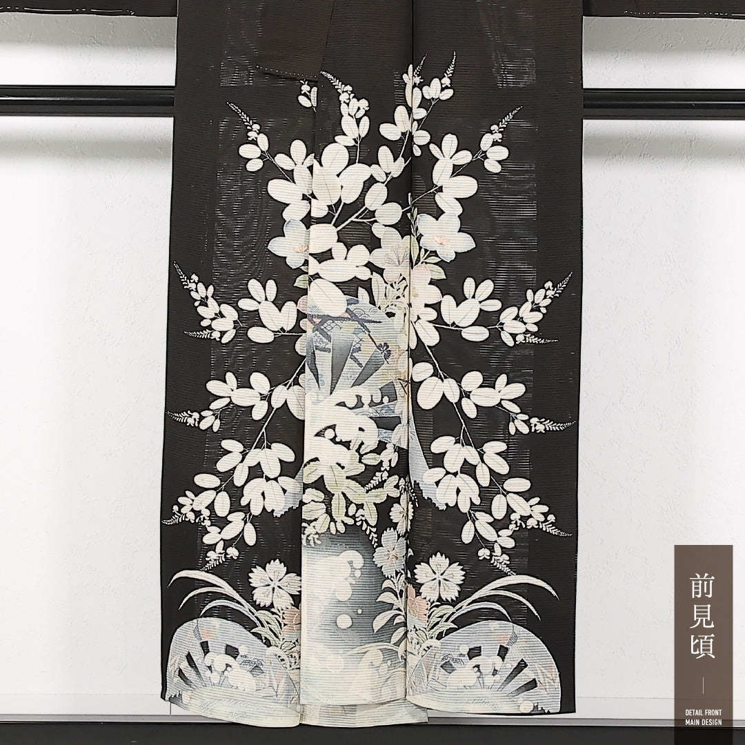 アンティーク 夏物 黒留袖 絽 身丈150cm 裄丈62cm 正絹 Aランク 五つ紋 (五三桐) バチ衿 Sサイズ 刺繍 撫子 黒系 SR 1213-17415