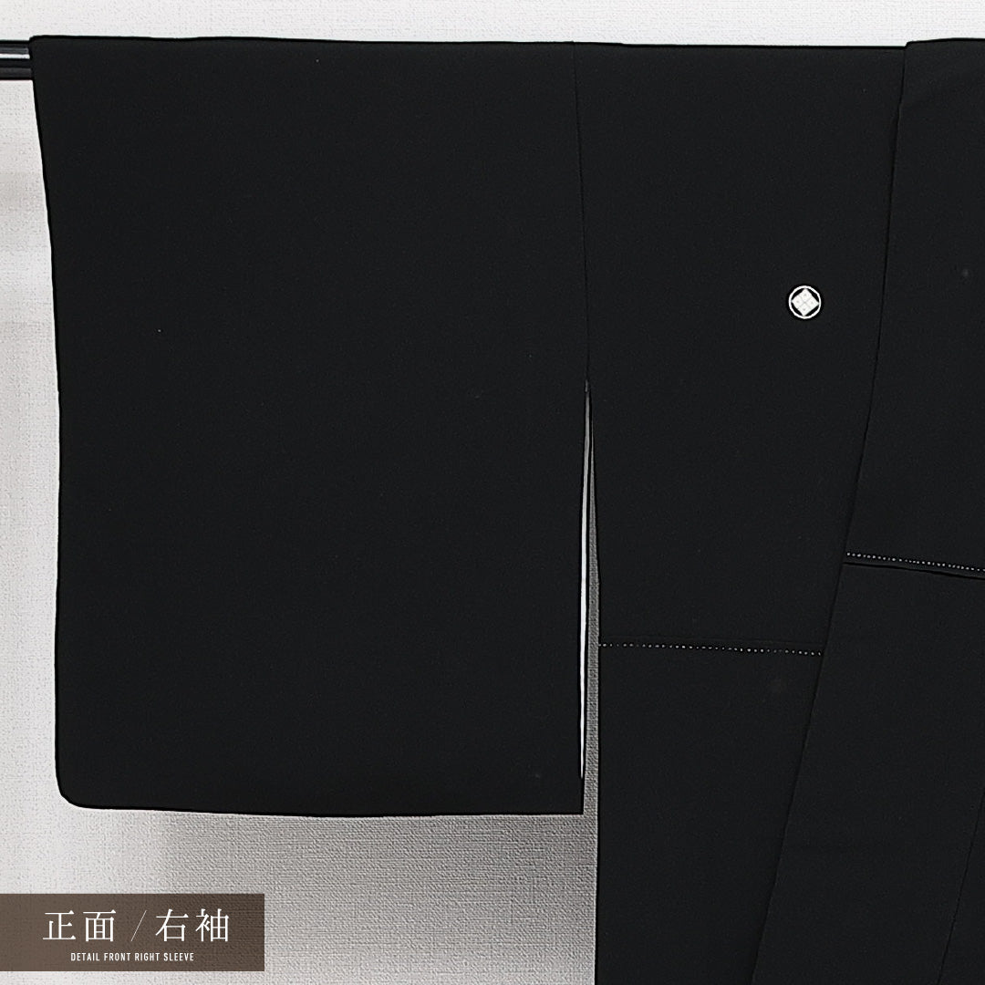 黒紋付 袷 身丈159cm 裄丈63cm 正絹 Sランク 五つ紋 (丸に隅立て四つ目) 弔事用 広衿 Mサイズ 黒系 RP 1230-06878