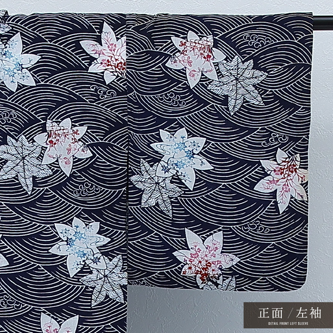 夏物 洗える着物 木綿の浴衣 身丈151cm 裄丈63cm 木綿 Cランク カジュアル バチ衿 Sサイズ 居敷当て 肩当て 光琳波 楓 紺系 RP 1225-17258