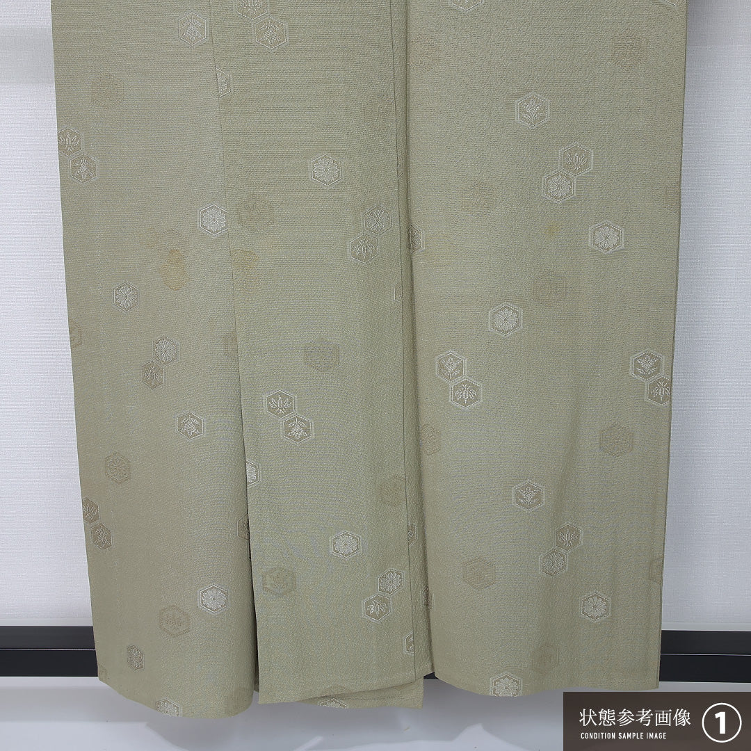 色無地 身丈154cm 裄丈62.5cm Bランク S 正絹 単衣 広衿 地紋あり 一つ紋 丸に地紙 亀甲 菊 セミフォーマル 緑系 1214-12237
