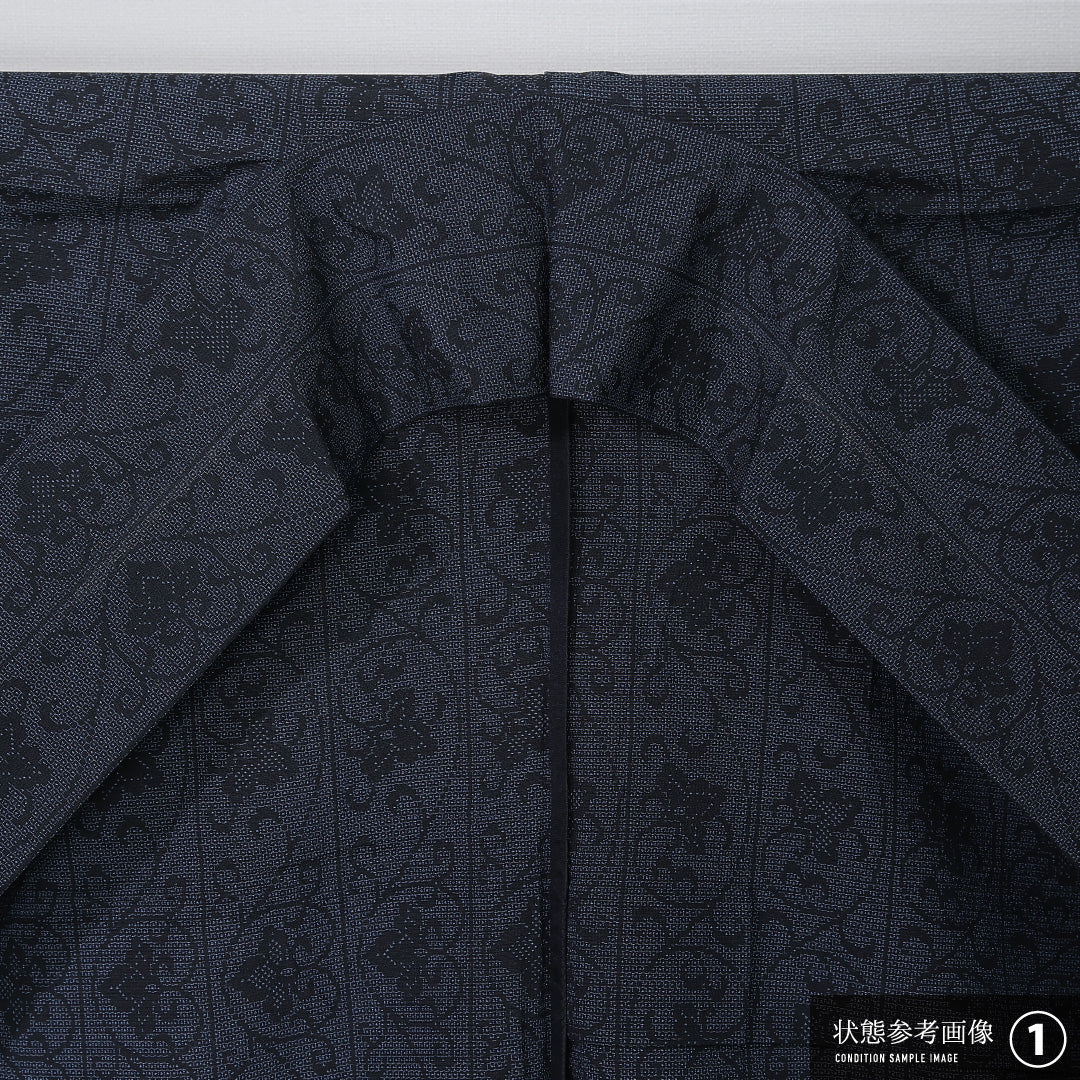 紬 単衣 身丈156cm 裄丈65cm 正絹 Aランク カジュアル 広衿 Mサイズ 唐華 亀甲絣 紺系 RP 1223-12249