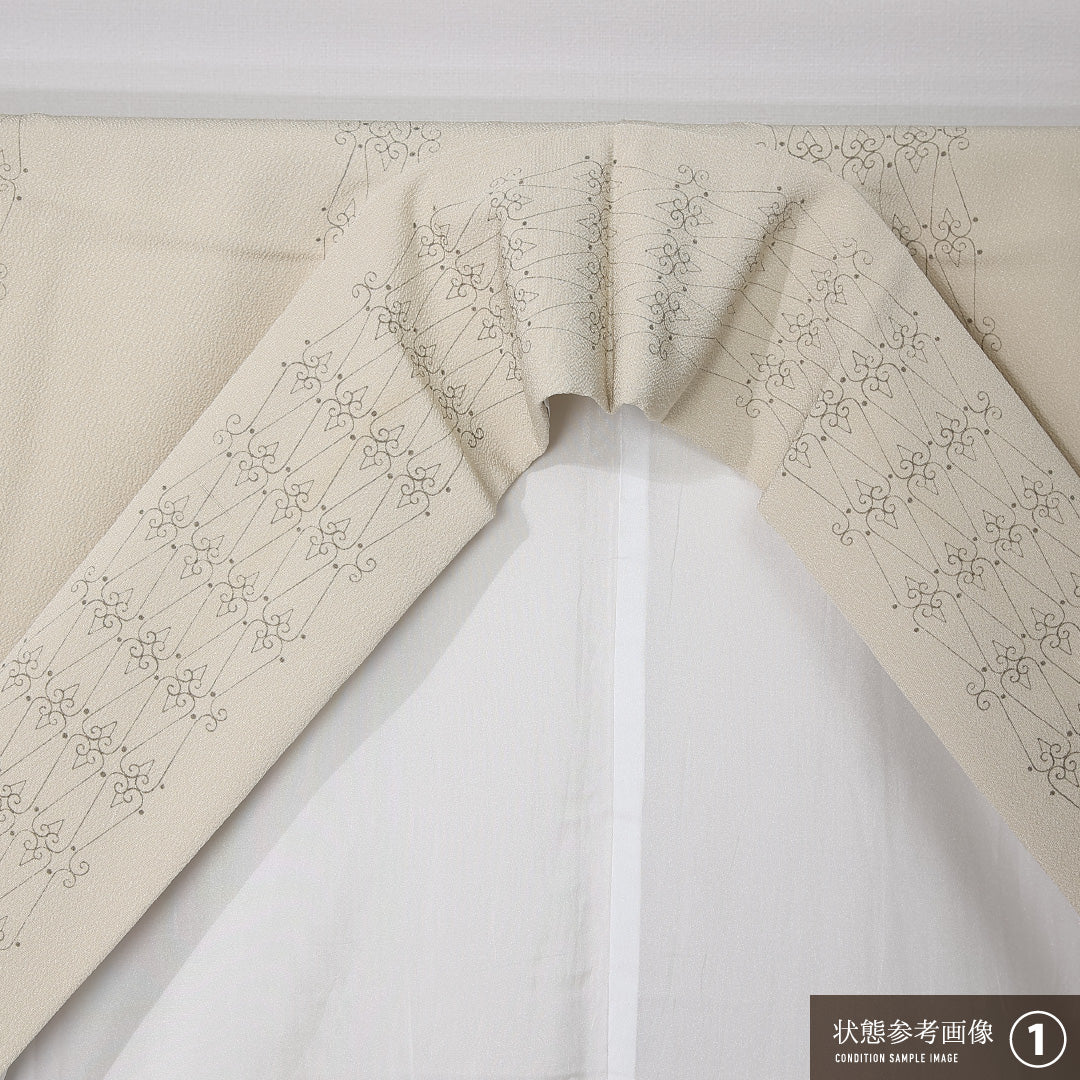洗える着物 付下げ 袷 身丈168cm 裄丈65cm ポリエステル Aランク 一つ紋 (梅鉢) セミフォーマル 広衿 XLサイズ 刺繍 花柄 クリーム系 RP 1218-12395